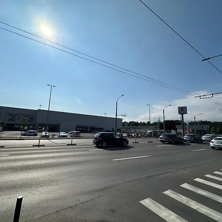 Alexandru Coresi Mall Apartmán