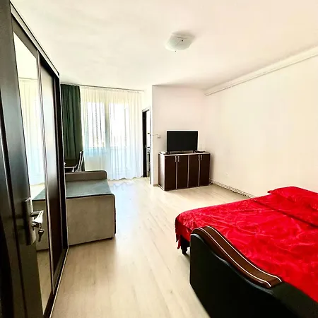 Alexandru Coresi Mall Apartmán